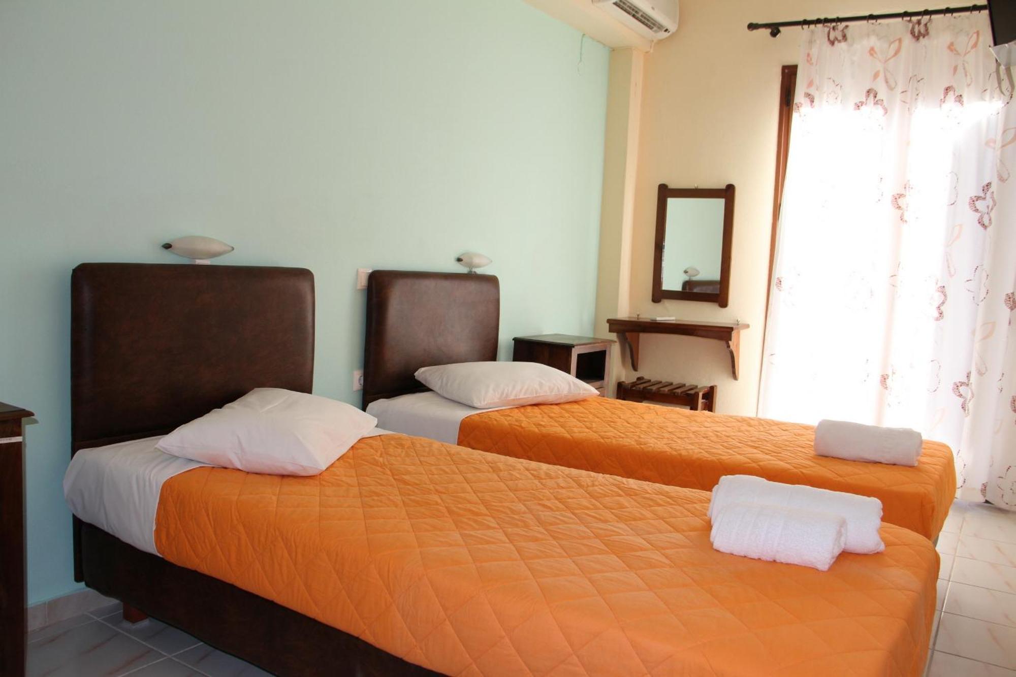 Vicky Apartments Nikiana Pokoj fotografie
